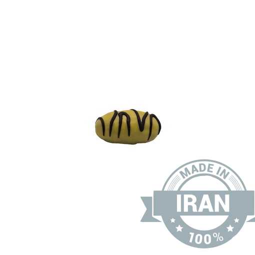 التمر المغلف بالشوكولاتة مع اللوز