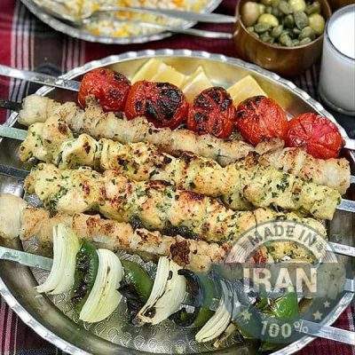 Путеводитель по персидским кебабам: от кубиде до барга 5 Joojeh kebabs